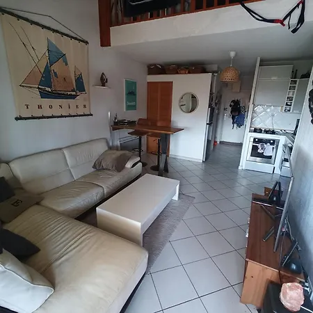 Les Pieds Dans L'eau Apartment La Seyne-sur-Mer